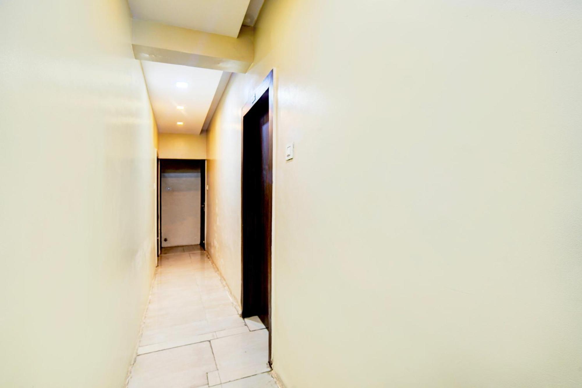 Hotel O Svl Inn Indore Exteriör bild