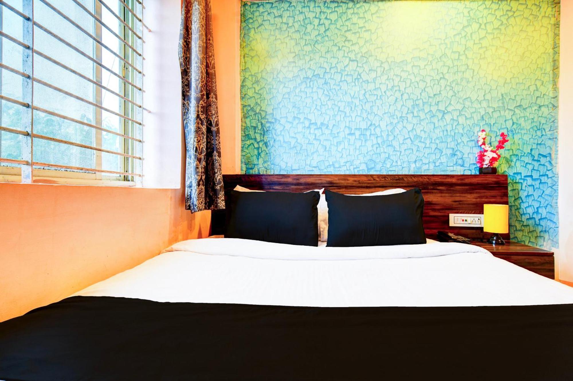 Hotel O Svl Inn Indore Exteriör bild