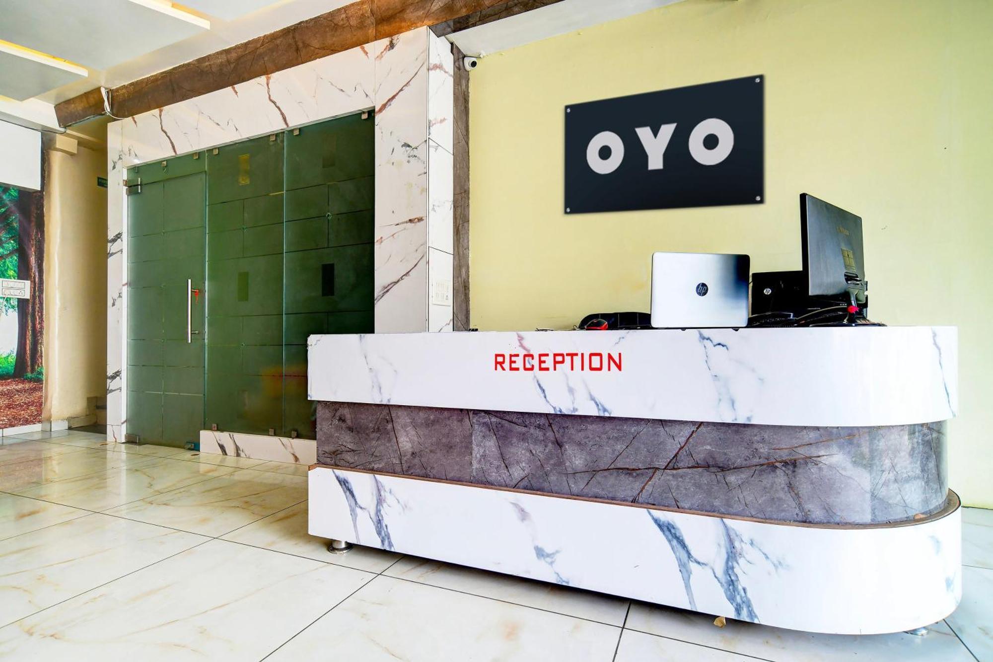 Hotel O Svl Inn Indore Exteriör bild