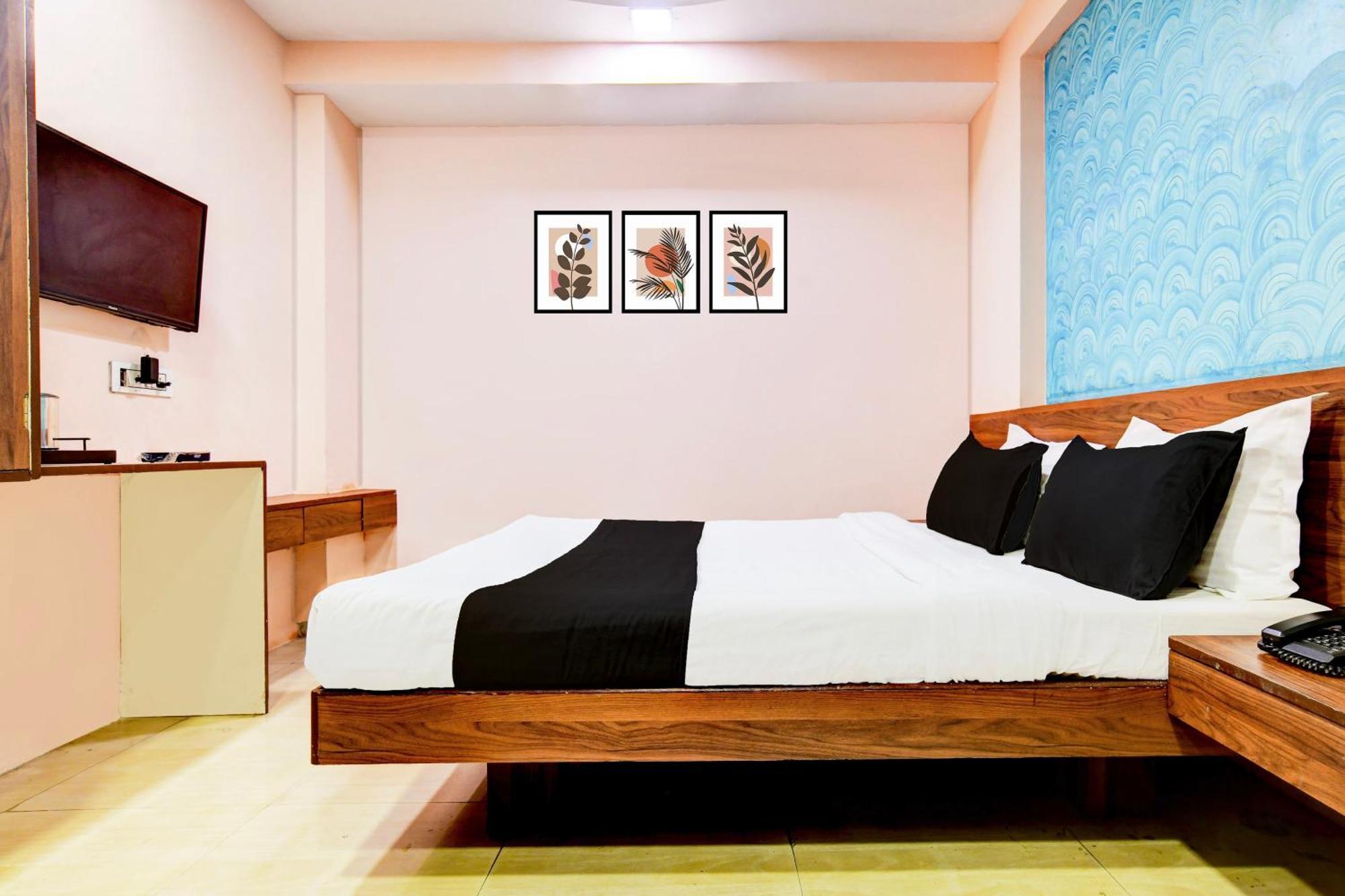 Hotel O Svl Inn Indore Exteriör bild