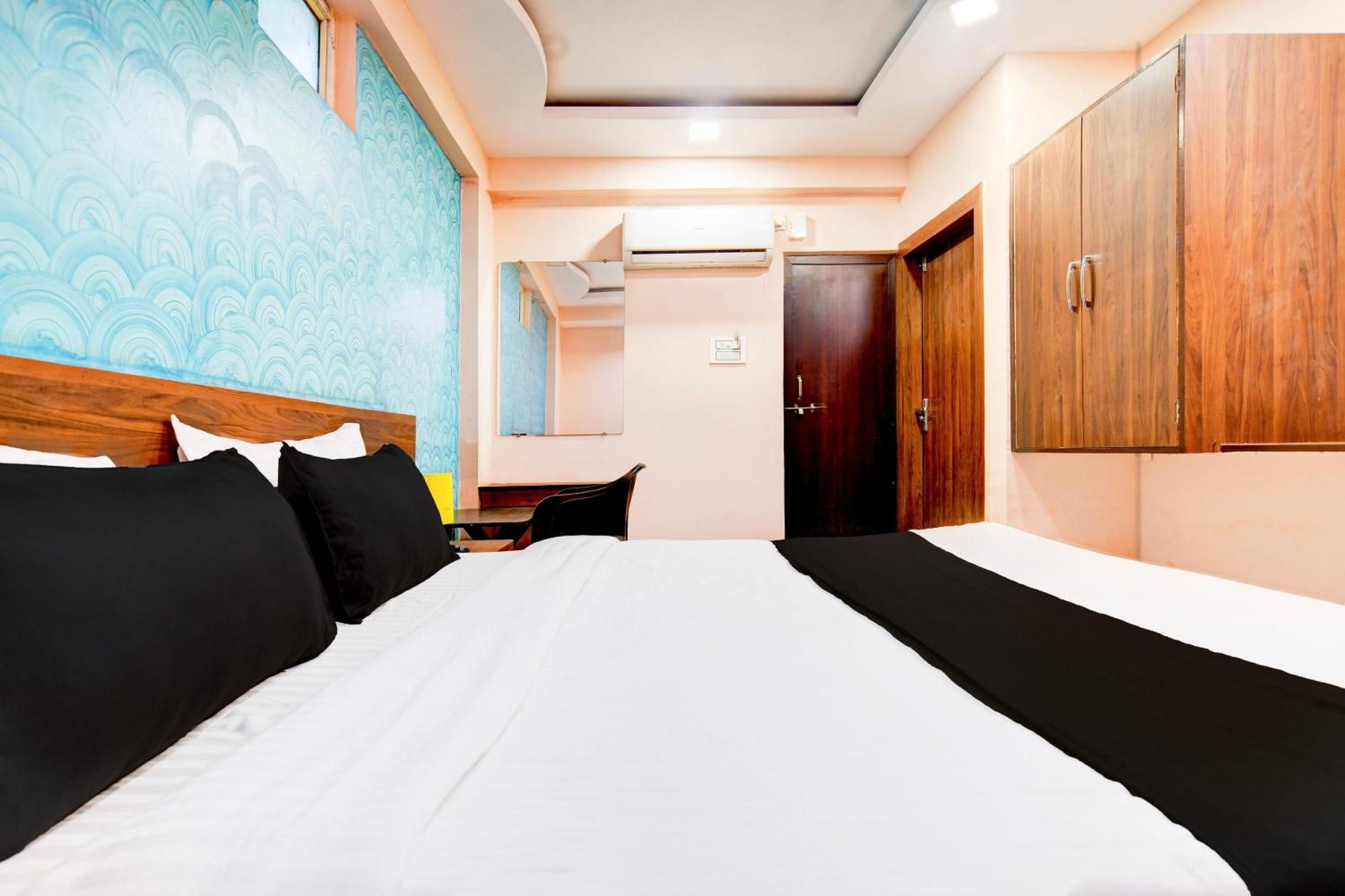 Hotel O Svl Inn Indore Exteriör bild