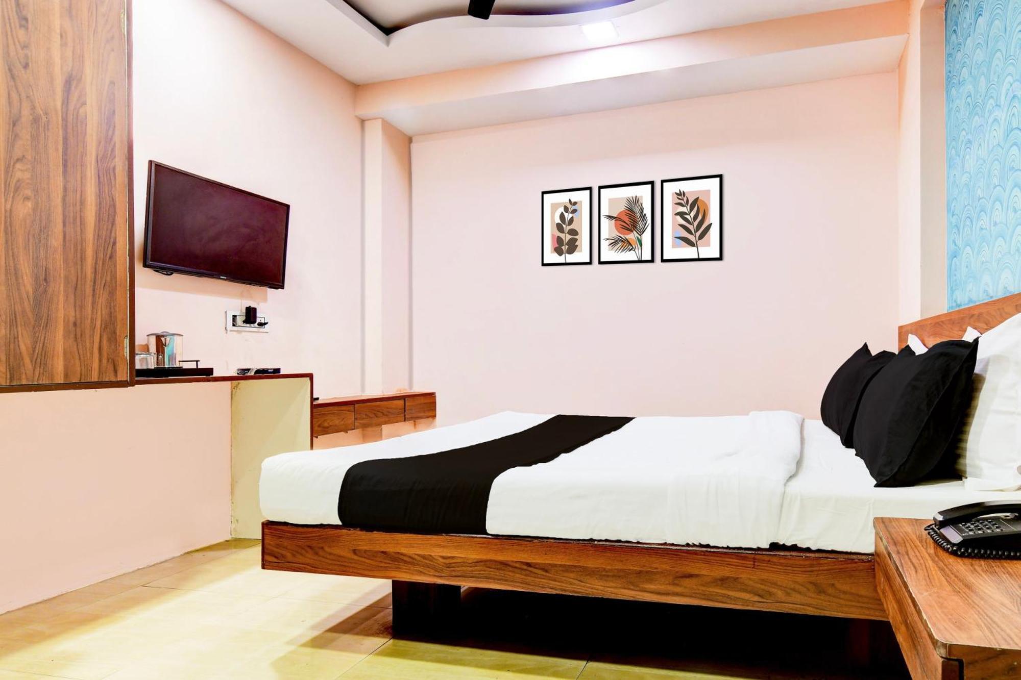 Hotel O Svl Inn Indore Exteriör bild